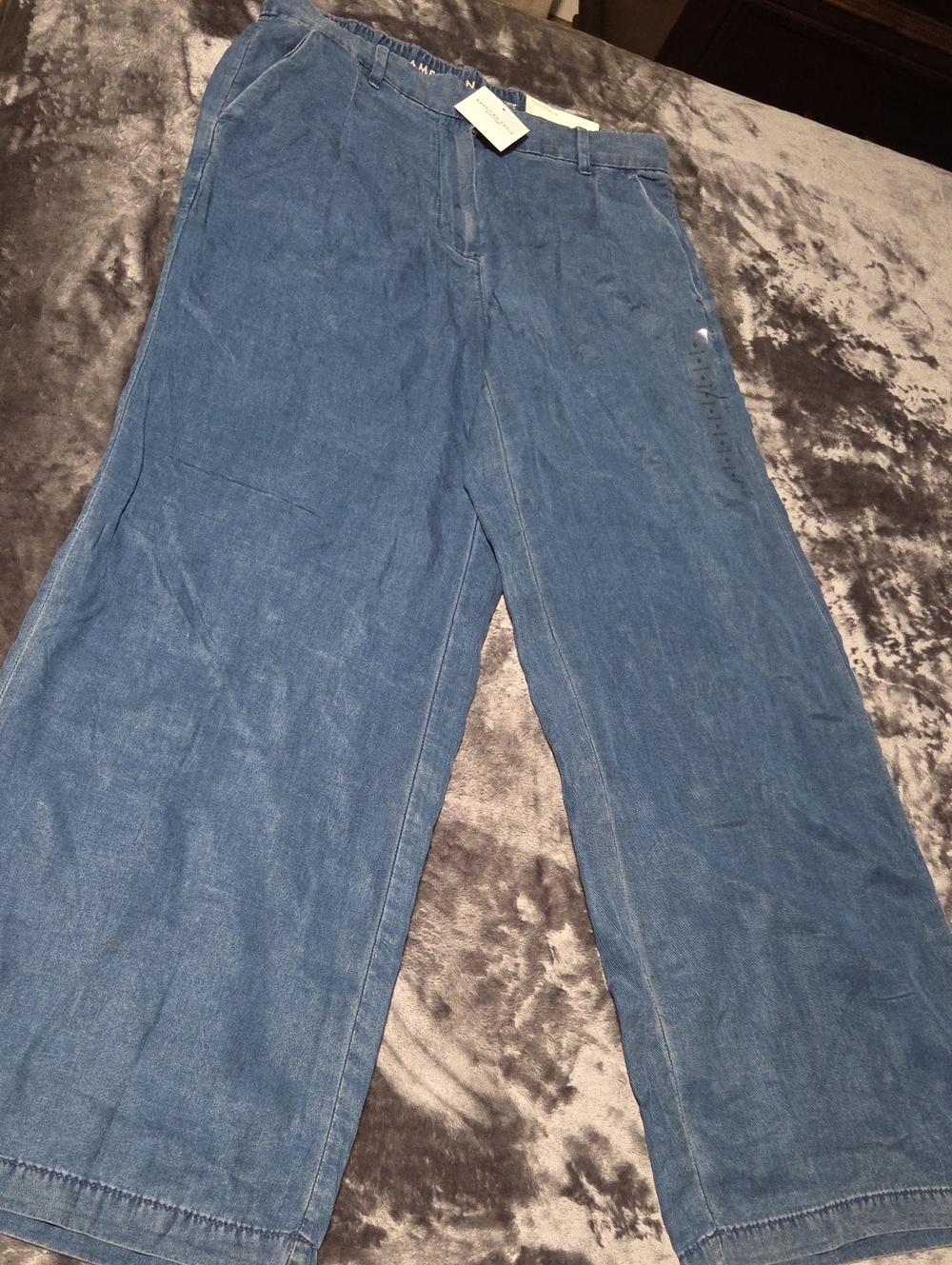 American Eagle Wide-Leg Blue Denim Jeans  Size 6R